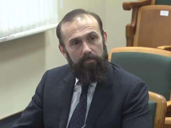 Завершено расследование в отношении экс-заместителя председателя ВХСУ Емельянова: его подозревают в незаконном обогащении