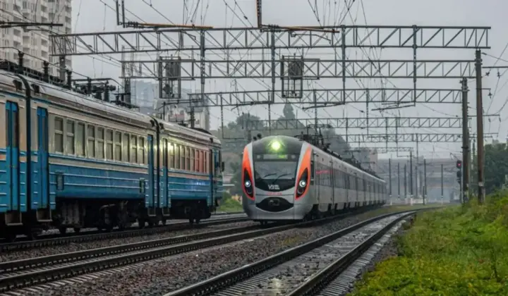 "Укрзализныця" ускорила поезда в Варшаву: изменен график движения