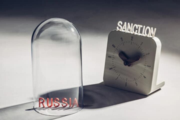 Международные резервы России сократились на 5 млрд долларов за неделю - СВР