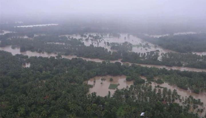 Sri Lanka faces one of its most devastating floods in years: at least 56 dead