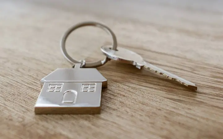 Более 2 млн гривен на жилье для ВПЛ с оккупированных территорий: кто именно из переселенцев может оформить ваучер