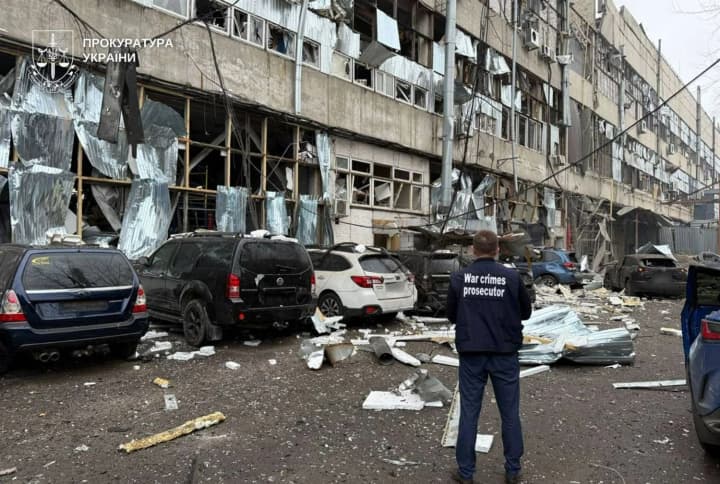 Число погибших в Днепре в результате ракетной атаки рф возросло до 4