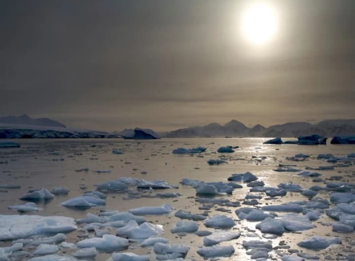 Дыра в озоновом слое над Антарктикой сократилась до минимума с 2019 года – ученые назвали это "обнадеживающим сигналом"