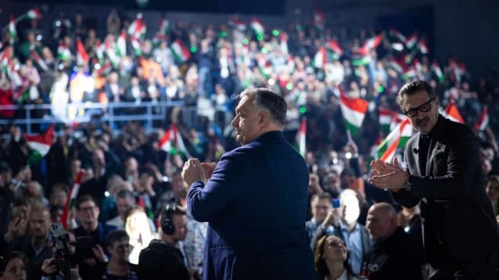 Orban intimidates Hungarians with war with Russia if his party loses the elections