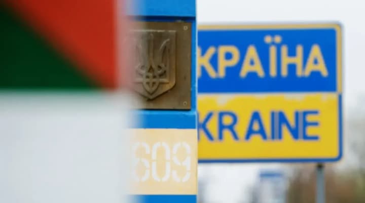 На границе с Молдовой расширяют пропуск автобусов после атак рф на Одесскую область - вице-премьер