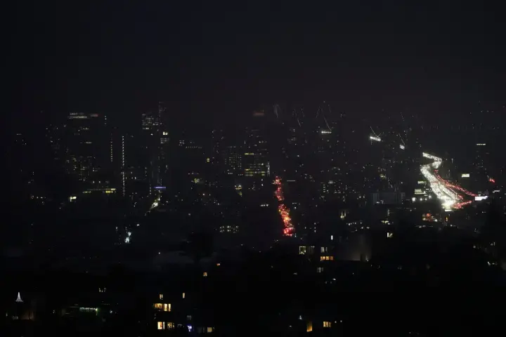 San Francisco hit by massive blackout: 130,000 subscribers without power