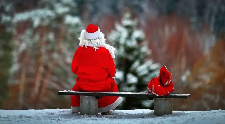 Russians will celebrate 2026 in austerity mode - intelligence