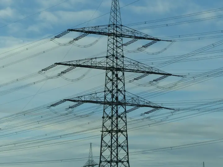 Российские атаки на энергетику в Рождественскую ночь оставили без света жителей в 4 областях, в Одесской области - аварийные отключения