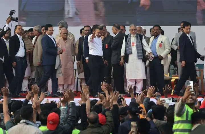 Return from 17-year exile: Opposition leader Tarique Rahman arrives in Bangladesh ahead of elections