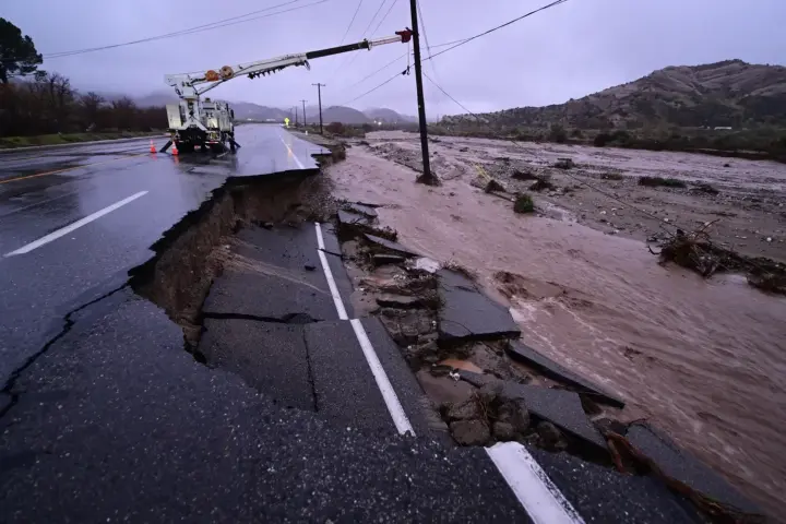 Threat of catastrophic floods and landslides: California braces for new storms