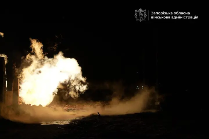 росія завдала удару по Запоріжжю: пошкоджено об'єкт інфраструктури, є постраждала