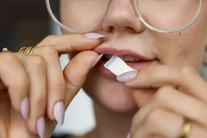 У парламенті розглядають жорсткіший контроль за снюсом: які нові правила та заборони пропонуються