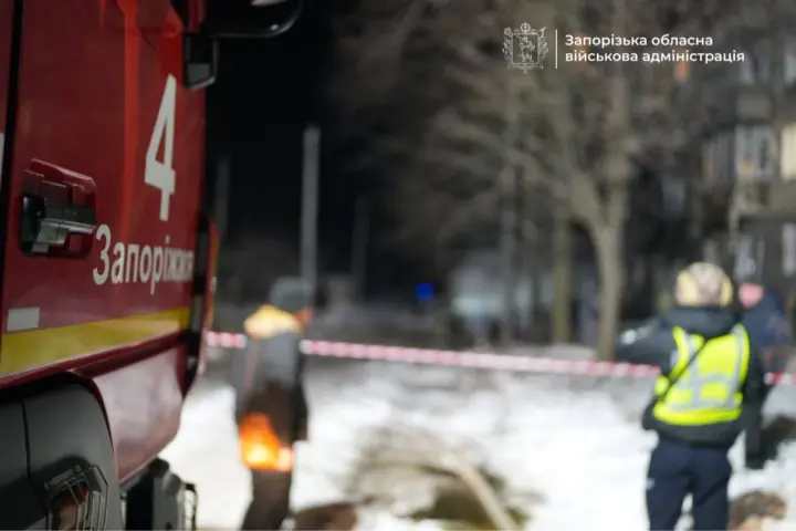 Армія рф атакувала Запоріжжя: постраждала багатоповерхівка, одна людина поранена