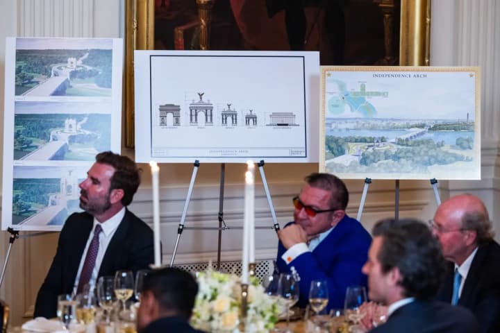 Трамп анонсировал строительство Триумфальной арки в Вашингтоне в течение двух месяцев – Politico