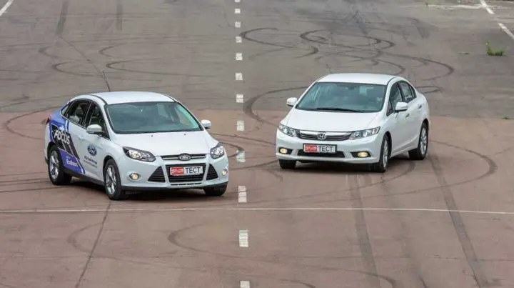 Ford и Honda делают ставку на гибридные автомобили в 2026 году из-за спада спроса на электрокары