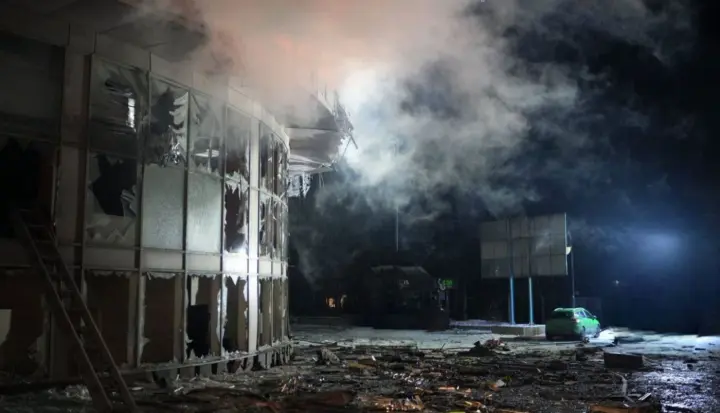 Атака на Запорожье: враг нанес 9 ударов, в городе возник еще один пожар