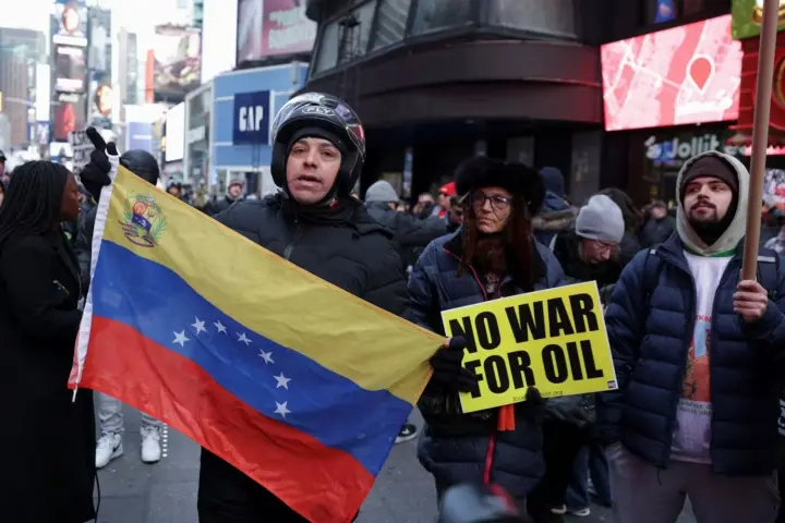 Протесты охватили США после военной операции Трампа в Венесуэле и захвата Мадуро