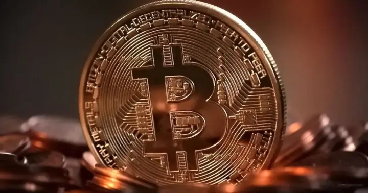 Біткоїн оновив тритижневий максимум на тлі захоплення Ніколаса Мадуро силами США