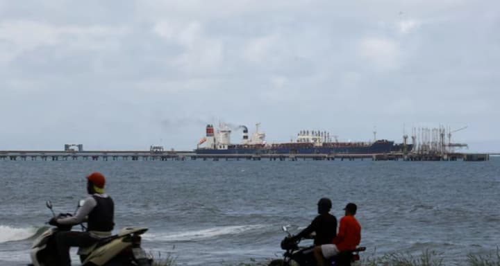 Мировые цены на нефть снижаются, несмотря на задержание Мадуро из-за избытка сырья в мире