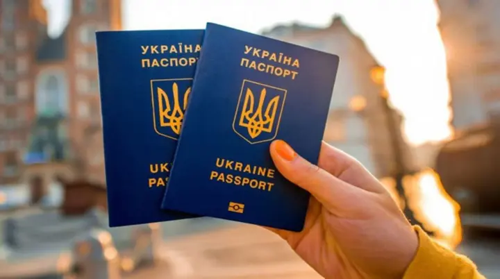 Passport service for Ukrainian citizens launched in London