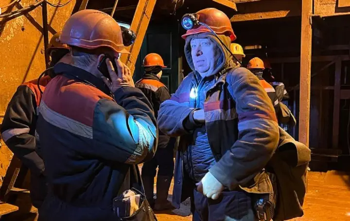 Рятувальники евакуювали сімох гірників із шахти Кривого Рогу після атаки росіян