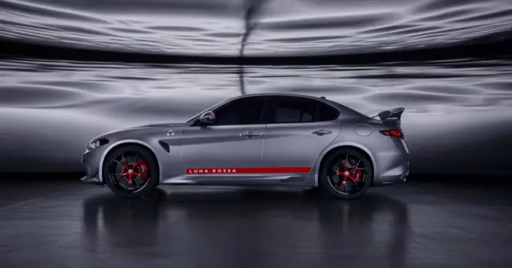 Alfa Romeo представила Giulia Luna Rossa: тираж всего 10 единиц и пятикратная прижимная сила