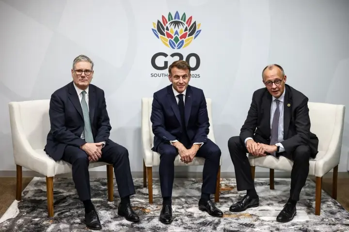 Leaders of France, Britain, and Germany "strongly condemn" the killing of protesters in Iran