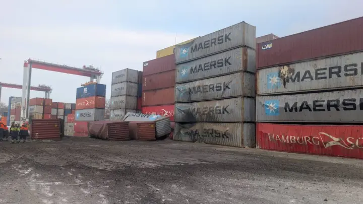 Russia struck the Chornomorsk port pier with ballistic missiles: a crew member of a civilian vessel under the Maltese flag was wounded