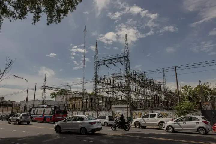 Argentina faces power supply issues and blackouts due to anomalous heatwave