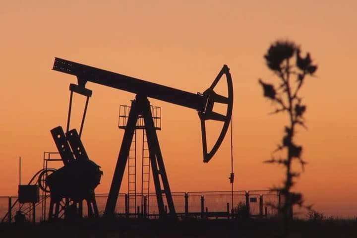 США хочуть обмінювати важку венесуельську нафту на свою середню для поповнення резерву - Reuters 