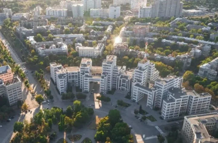 У Салтівському районі Харкова стався вибух у багатоповерхівці: є жертви - мер