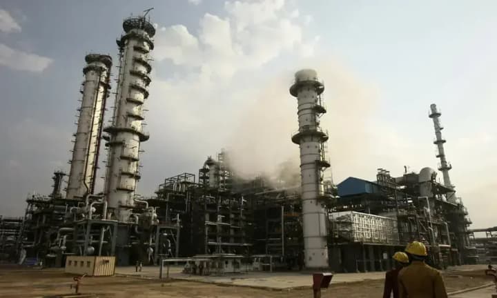 Indian refinery abandons Russian oil in favor of Venezuelan