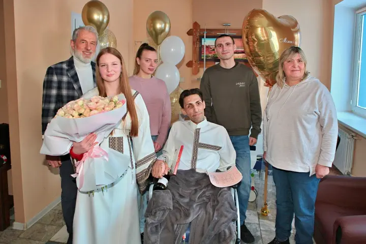 A story of love, loyalty, and strength of spirit: a severely wounded soldier married his girlfriend at the Shalimov Center
