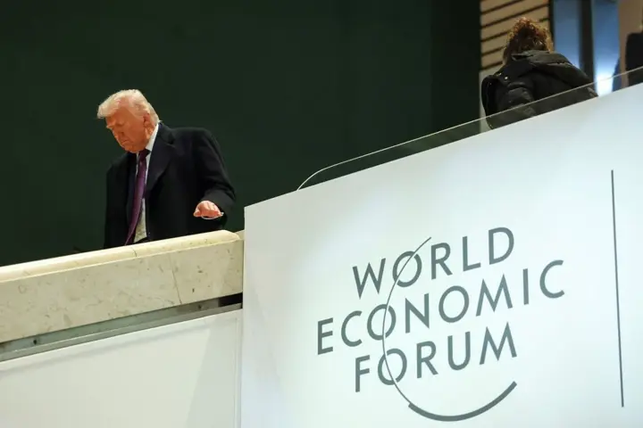 "Усі хочуть, щоб війна закінчилася": Трамп назвав переговори із Зеленським "хорошими" та анонсував зустріч з путіним