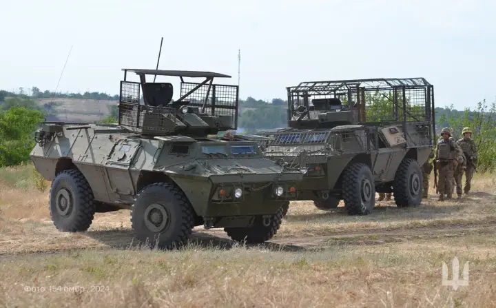 США закуповують бронемашини COMMANDO Select для України