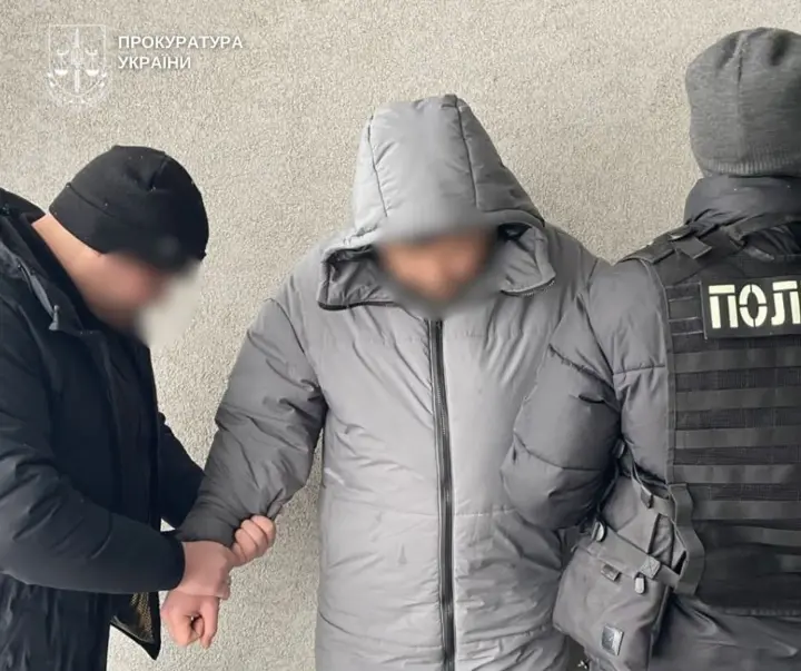 In Kyiv, a doctor was detained for attempting to smuggle a man to Romania for 20,000 euros