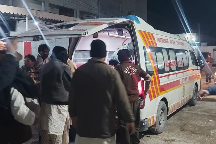 Bloody wedding in Pakistan: Suicide bomber blows up guests at pro-government leader's house