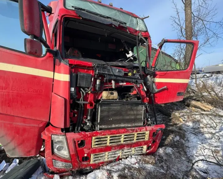 Road accident on the highway near Kyiv restricts traffic to the capital: details