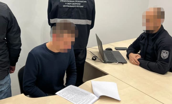 Незаконно виплатив 500 000 гривень: посадовець військової частини Київщини постане перед судом