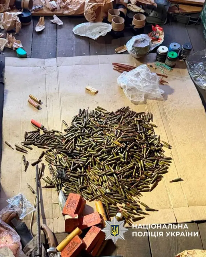 Убийство 4 полицейских в Черкасской области: в доме стрелка нашли тайник с оружием и наркотики