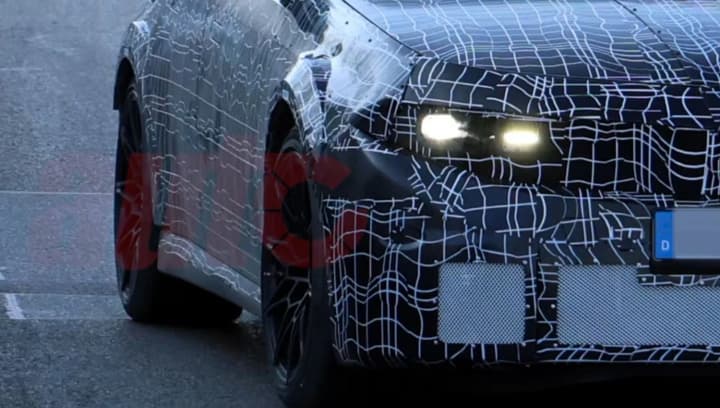 BMW готує перший гібридний M3 та потужний седан M350