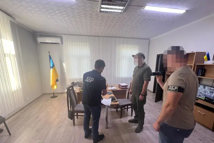 Приховав майно і “оформив” знайомого на службу: посадовцю ТЦК та СП на Львівщині оголосили підозру