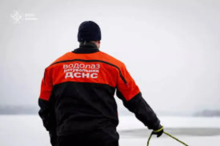 Водолази-сапери ДСНС ліквідували бойову частину ворожого безпілотника на Дністровському лимані