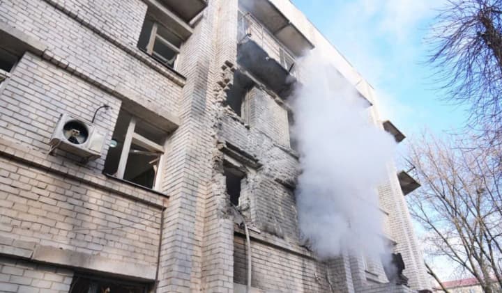 Удар рф по пологовому будинку в Запоріжжі 1 лютого: постраждало шість людей, серед них - дві жінки