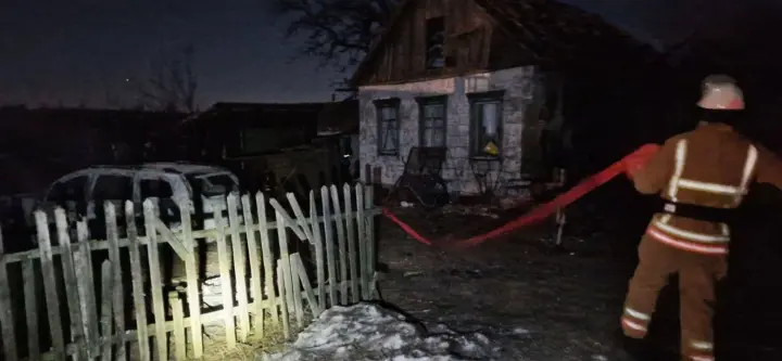 Удар рф по Днепропетровщине 3 февраля: повреждены инфраструктура и жилые дома