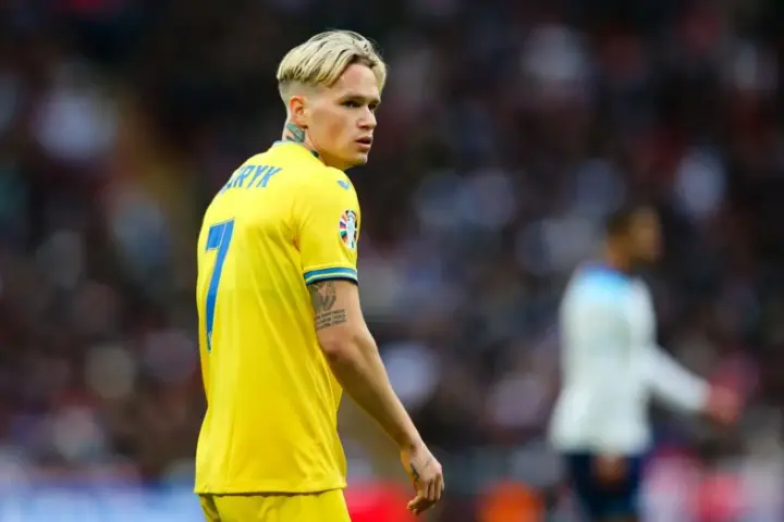 “Волинь будеш пам'ятати вічно, бомж”: Мудрик вляпався в скандал та отримав черговий бан