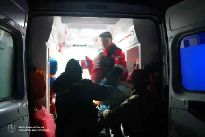 Число пострадавших от атак рф 3 февраля в Запорожье возросло: среди них - четверо детей