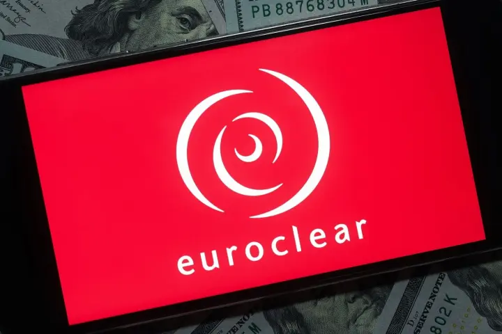 Euroclear в начале 2026 года перечислит для Украины 1,4 млрд евро доходов от замороженных активов рф