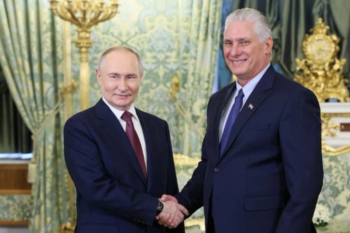 Russia plans to continue oil supplies to Cuba despite Trump's "oil blockade"