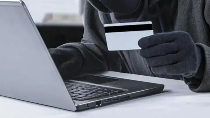 Мошенники звонят украинцам под видом Monobank: как не потерять деньги